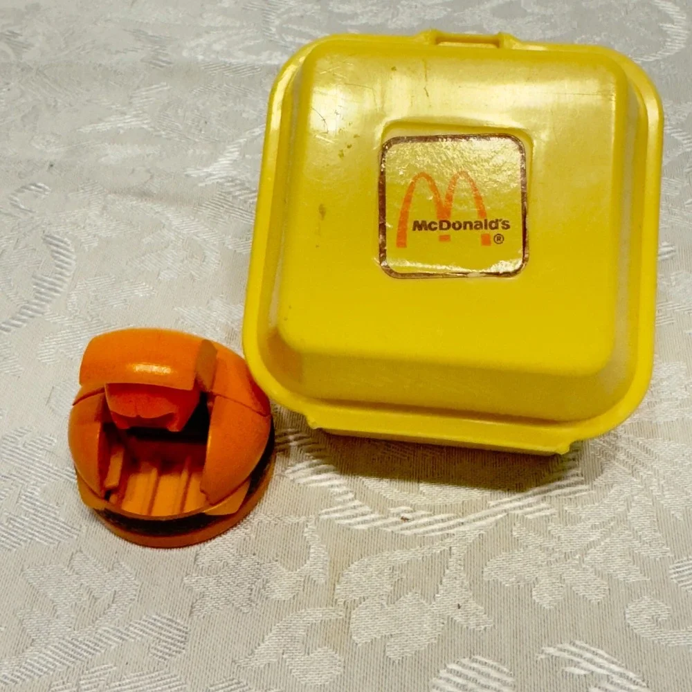 Vintage McDonald's Cheeseburger Dinosaur Transforming Toy Figure Clamshell Box